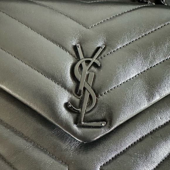 Saint Laurent Calfskin Y Quilted Monogram Small Loulou Chain Bag - Picture 3 of 8